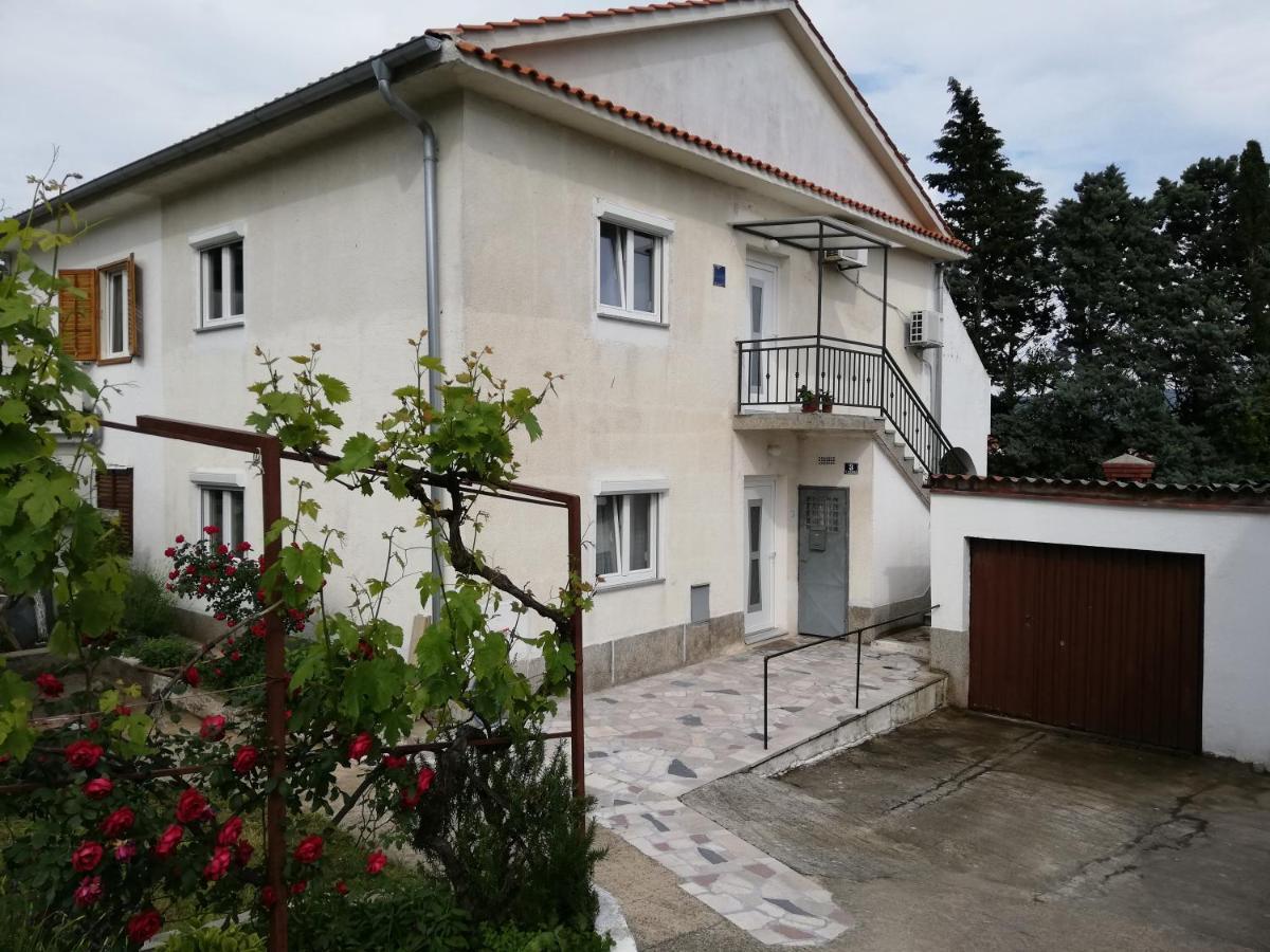 Apartment Marija คิร์ก ภายนอก รูปภาพ