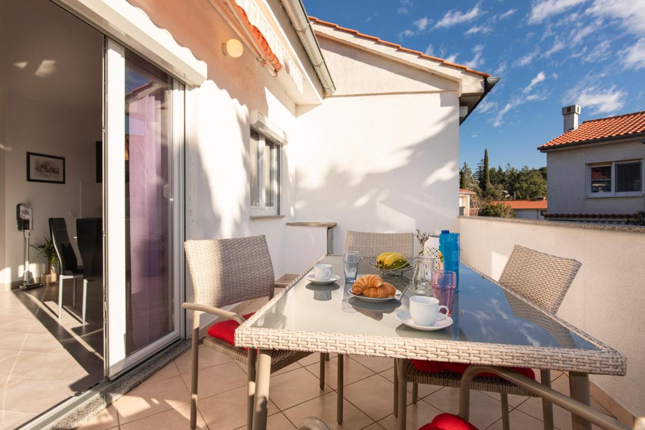 Apartment Marija คิร์ก ภายนอก รูปภาพ